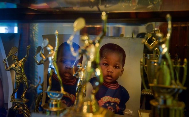 一开场便占 一开场便占