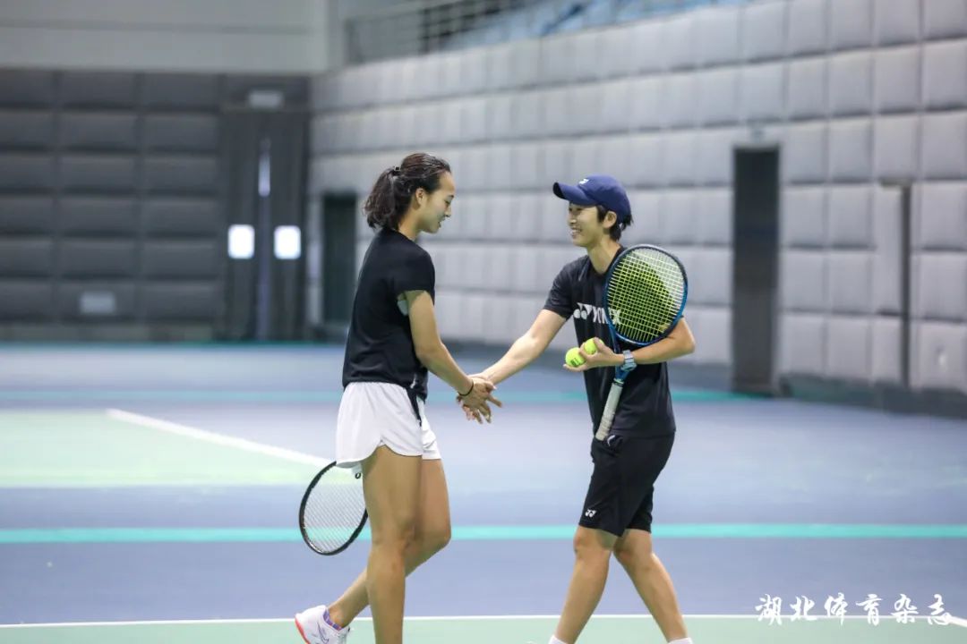 更是一名情 更是一名情